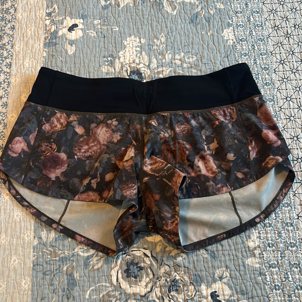 Lululemon Run Speed shorts size 6.